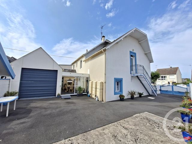 maison à vendre - 8 pièces - 191.0 m2 - ST PAIR SUR MER - 50 - BASSE-NORMANDIE - Century 21 Royer Immo